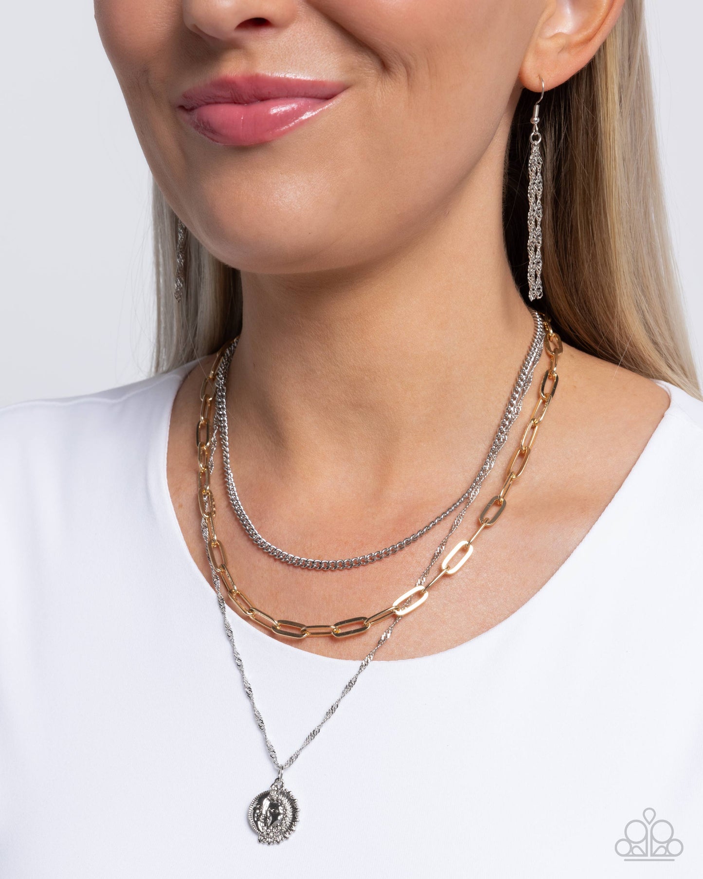 Ready for Fame - Silver - Paparazzi Necklace Image