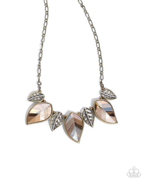 Leafy Leader - Paparazzi Necklace Image