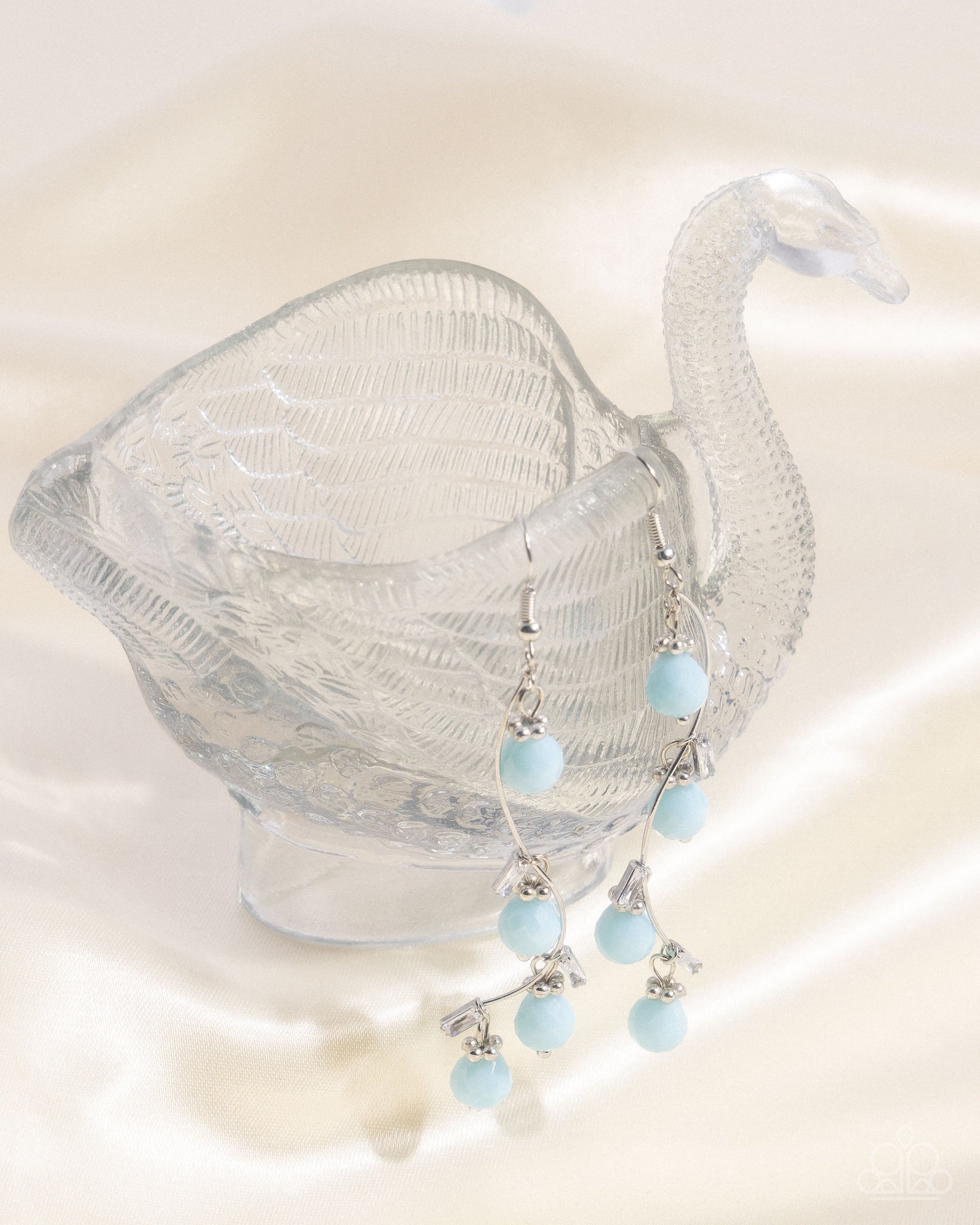 Seize the Sway - Paparazzi Earring Image