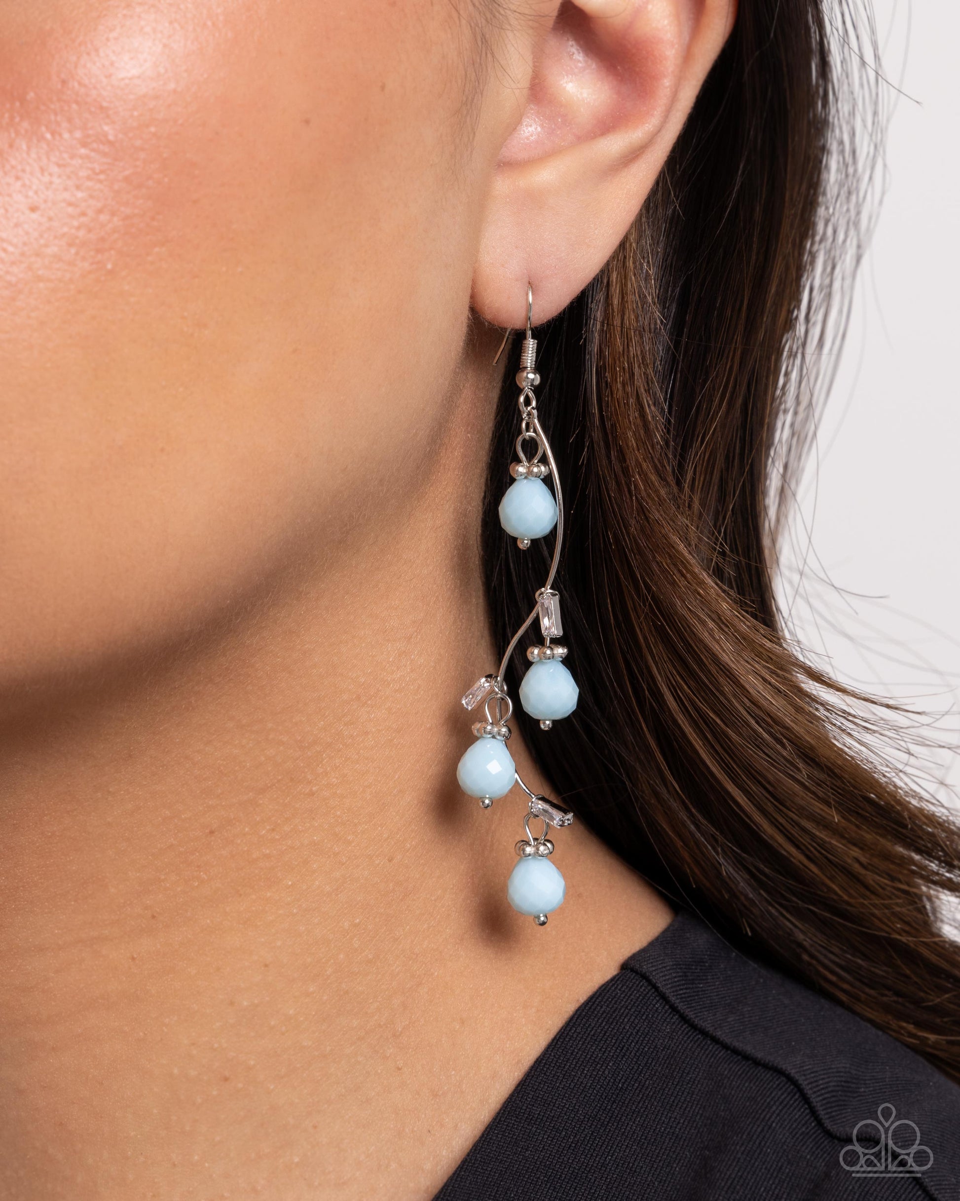 Seize the Sway - Paparazzi Earring Image