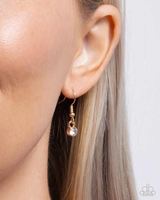 Phenomenal Pizzazz - Gold - Paparazzi Necklace Image