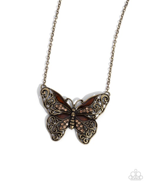 Flawless Flight - Paparazzi Necklace Image