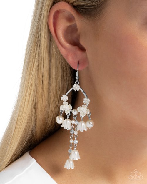 Harmonious Heir - Paparazzi Earring Image