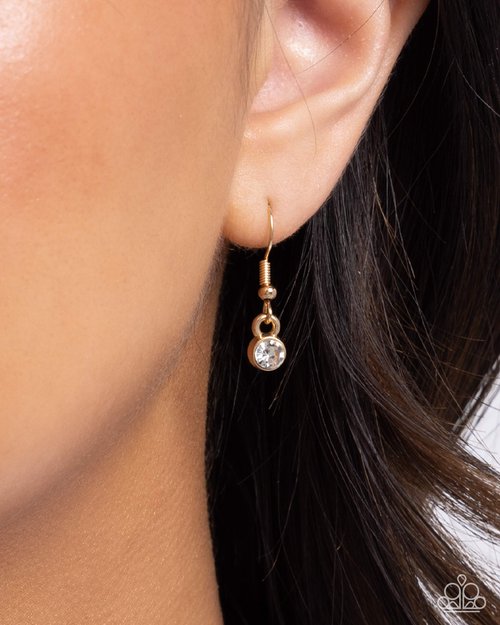 Symmetrical Shimmer - Paparazzi Necklace Image