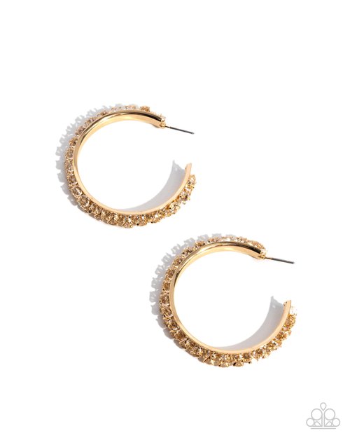 Glowing Garland - Gold - Paparazzi Earring Image