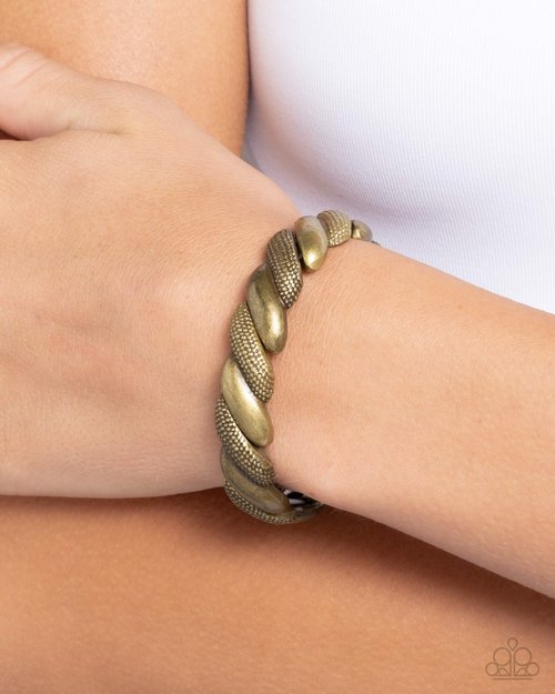 Captivating Curls - Paparazzi Bracelet Image