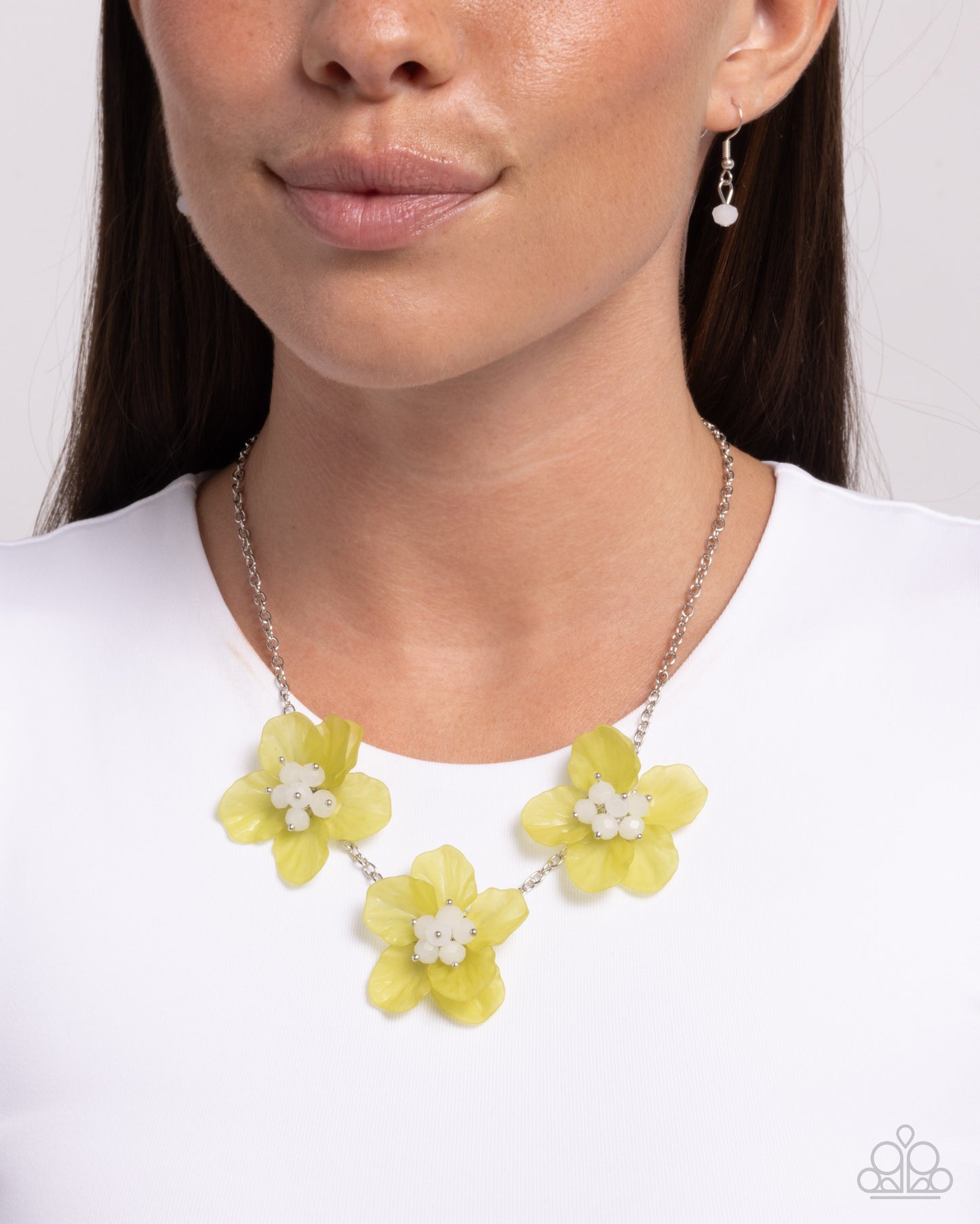 Petaled Promotion - Green - Paparazzi Necklace Image