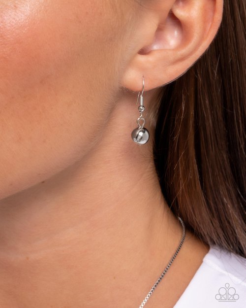 Threaded Tapestry - Silver - Paparazzi Necklace Image