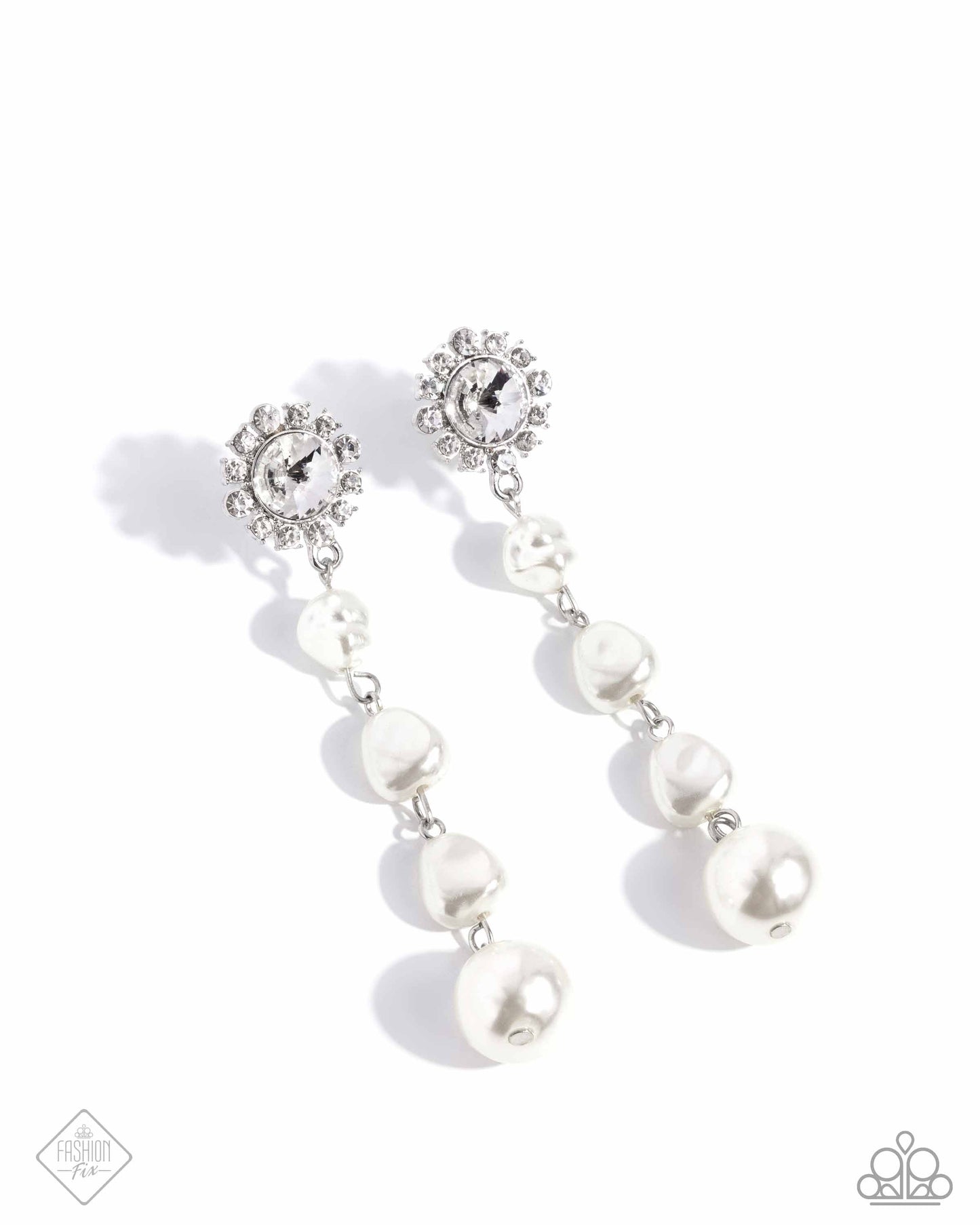 Paparazzi Earring ~ Modish Motif - White