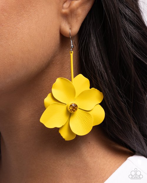 Generous Glisten - Yellow - Paparazzi Earring Image