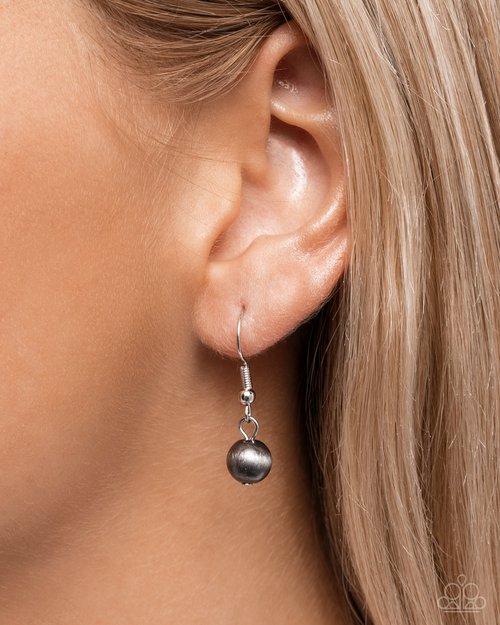 Elongated Element - Silver - Paparazzi Necklace Image