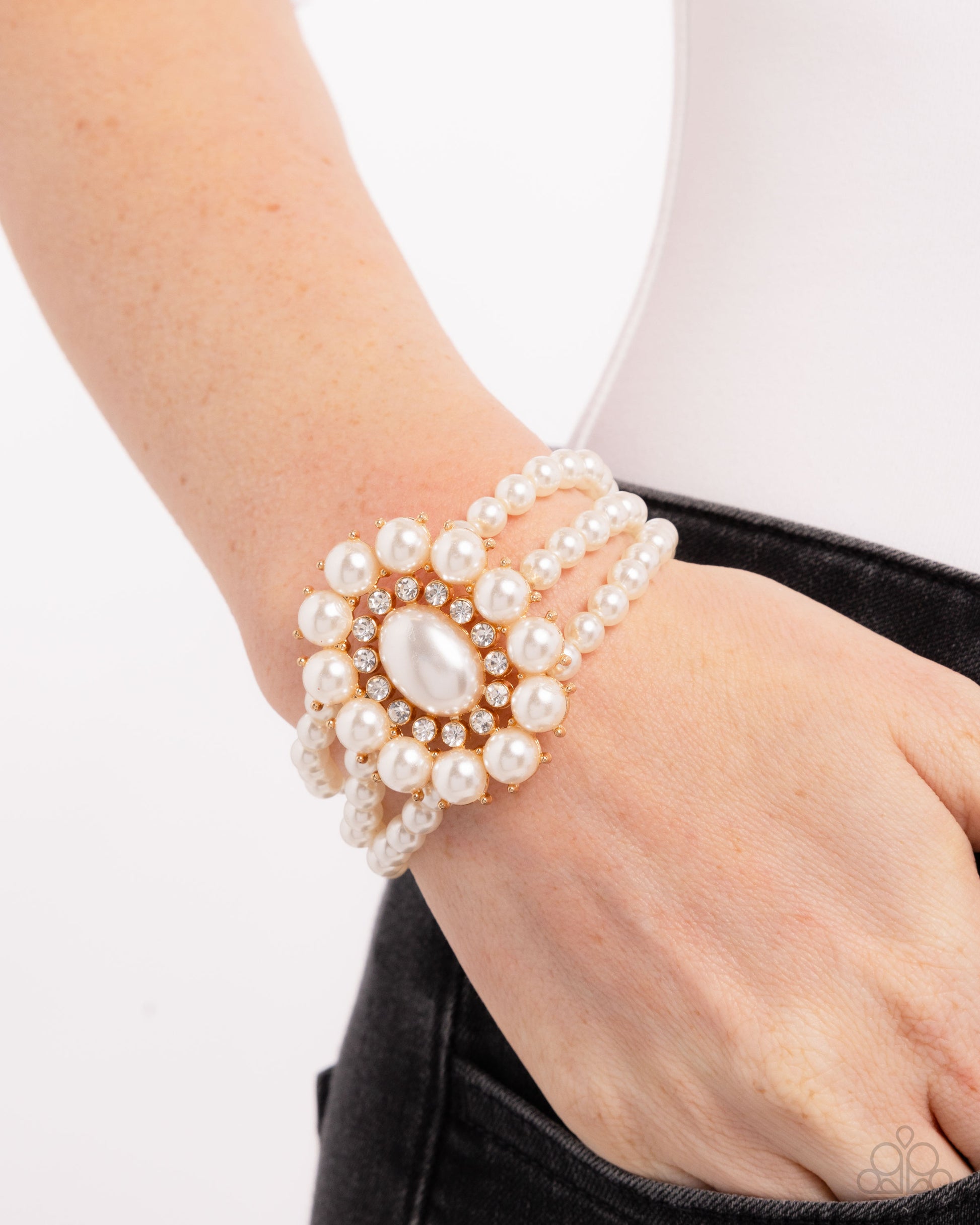 Take A Fancy To - Paparazzi Bracelet Image