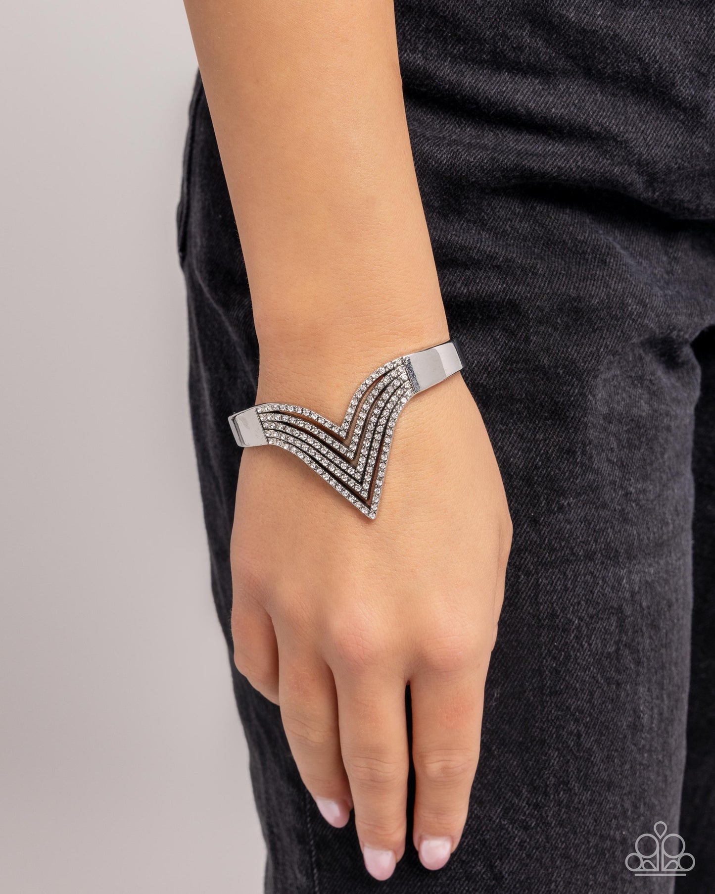 Pressure Point - White - Paparazzi Bracelet Image