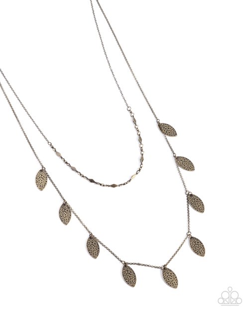 Hard Days Work - Paparazzi Necklace Image