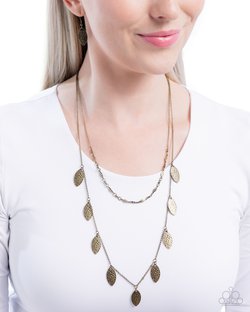 Hard Days Work - Paparazzi Necklace Image