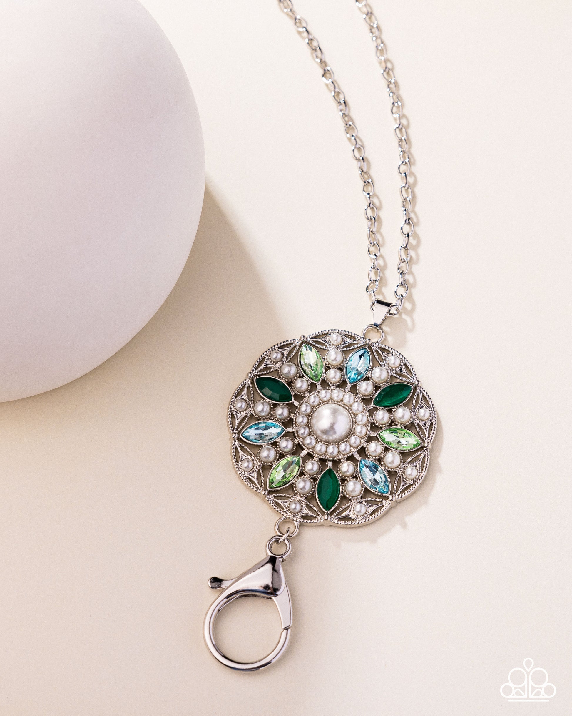 Angelic Arrangement - Green - Paparazzi Necklace Image