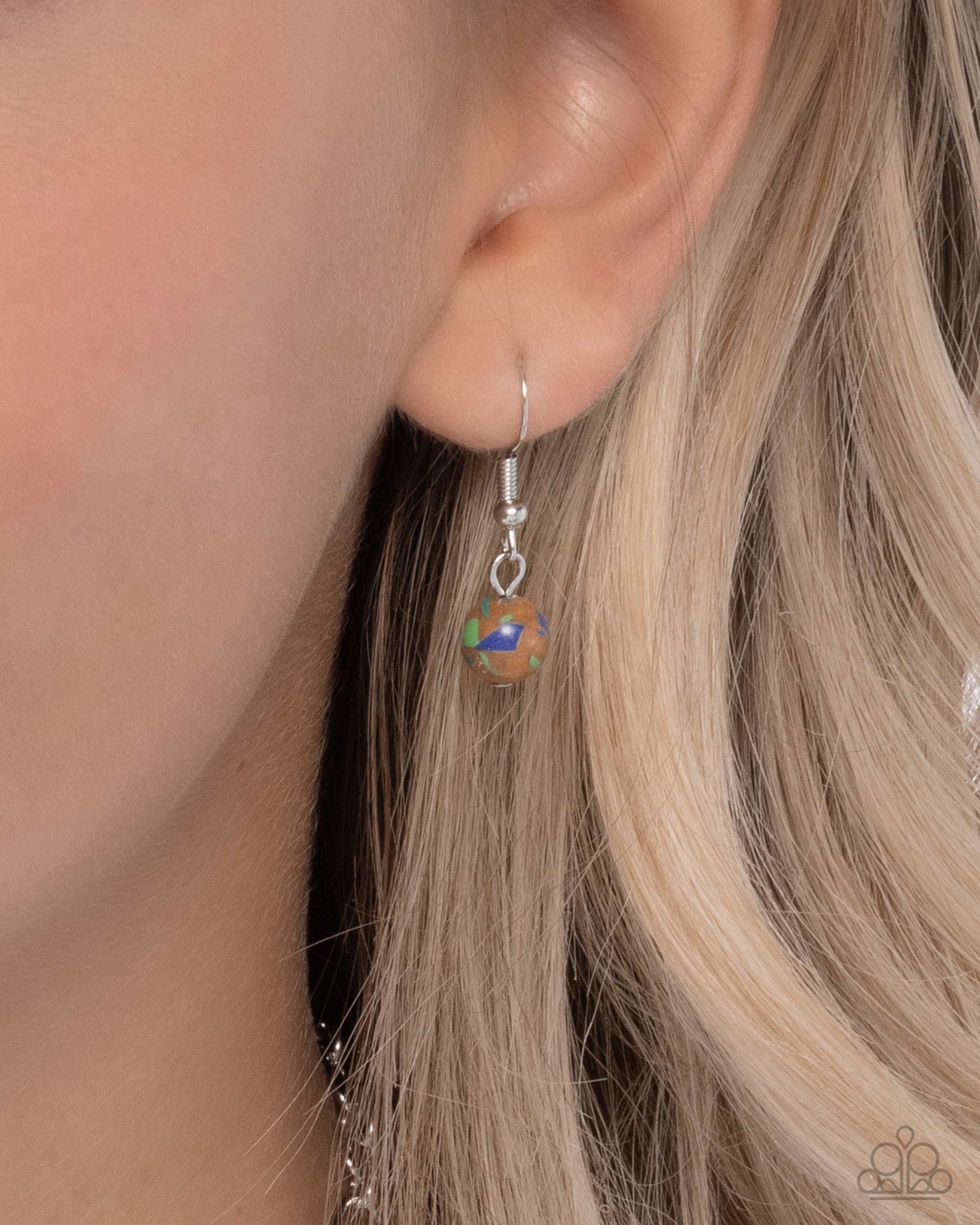 Tailored Tiers - Paparazzi Necklace Image