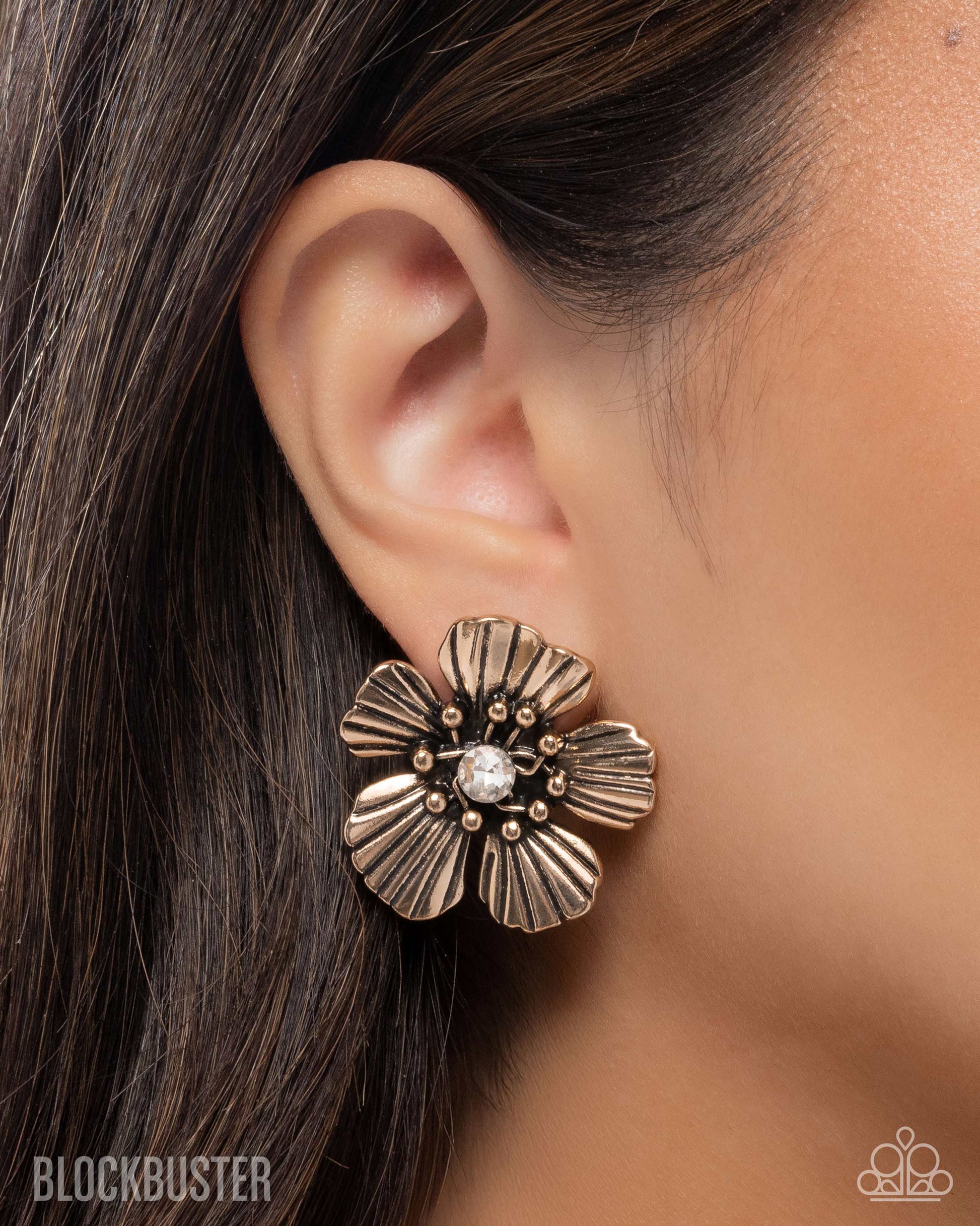 Blossoming Backdrop - Paparazzi Earring Image