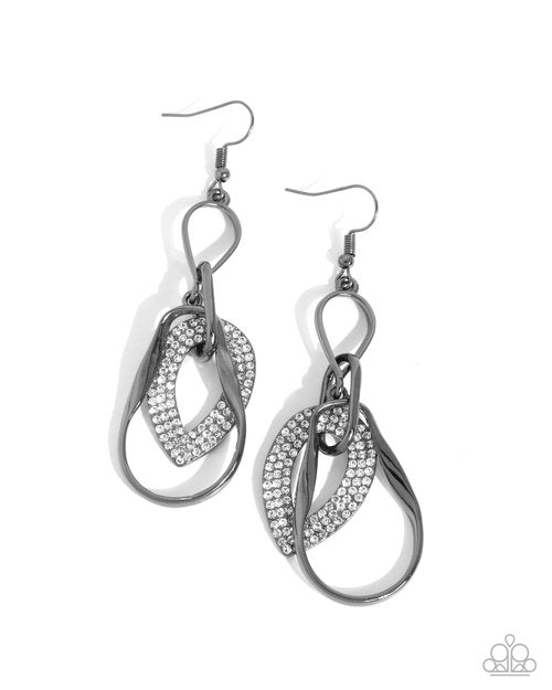 Teardrop Triumph - Paparazzi Earring Image