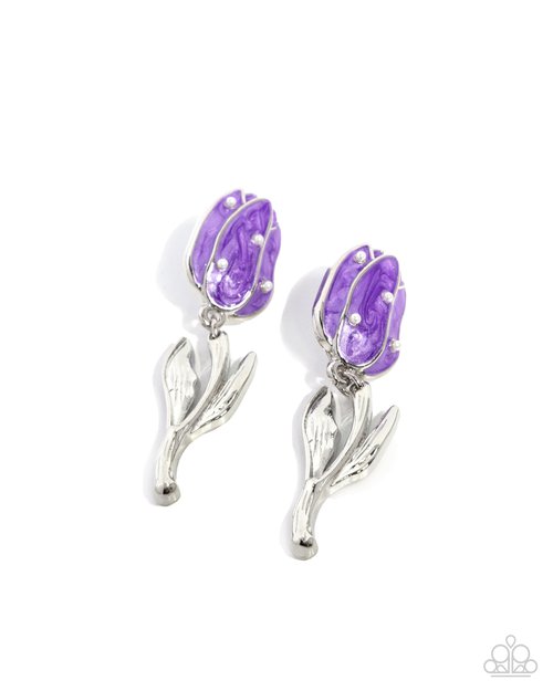 Timeless Tulip - Paparazzi Earring Image