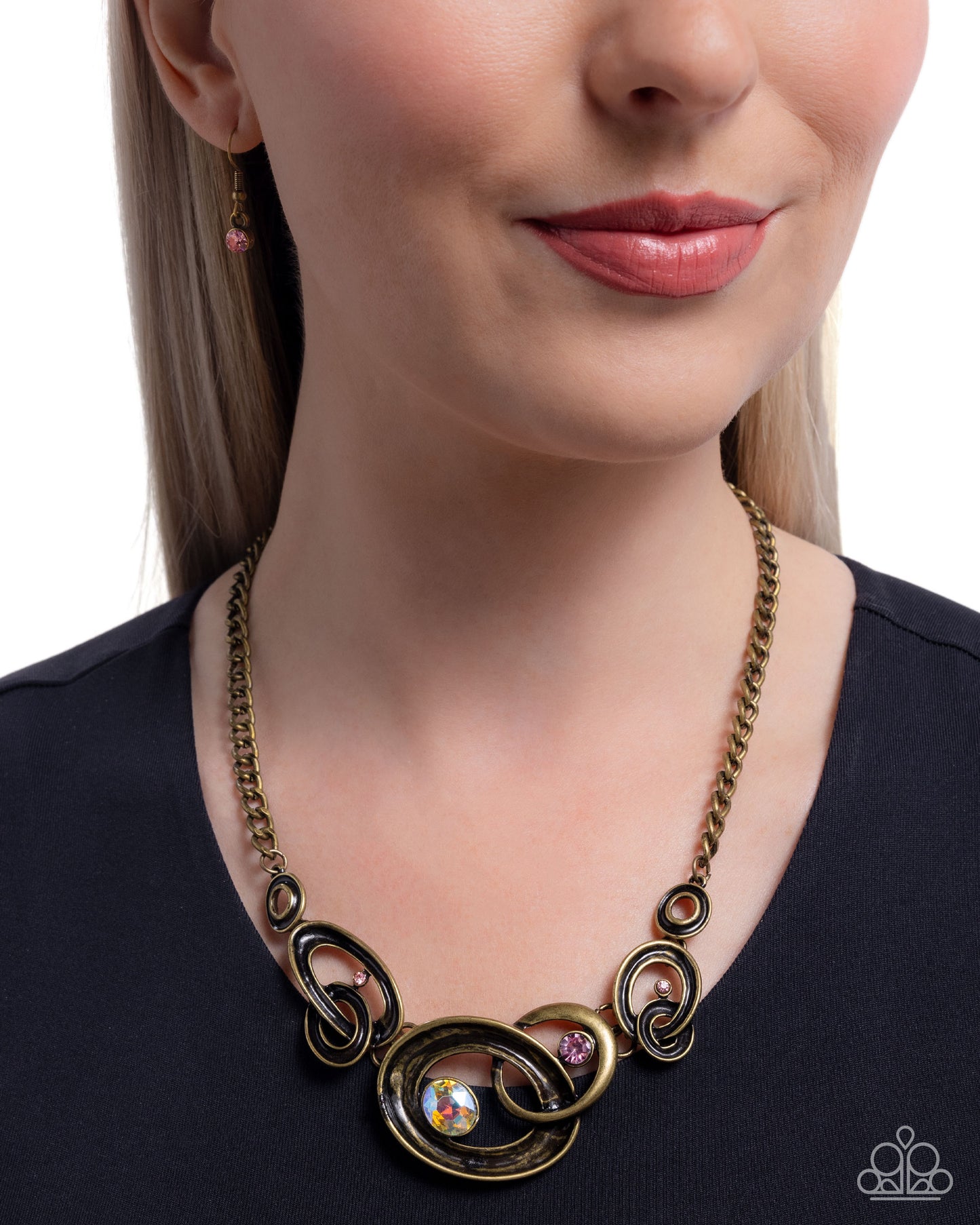 Manacled Melody - Brass - Paparazzi Necklace Image