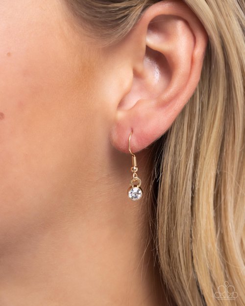 Polished Passage - Paparazzi Necklace Image