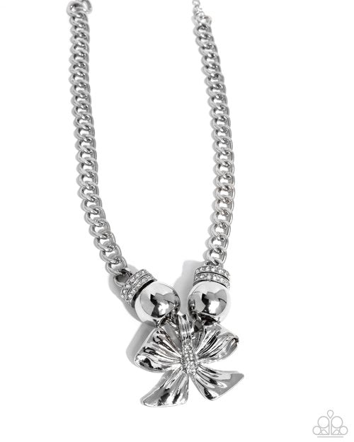 Big Deal Bow - Paparazzi Necklace Image