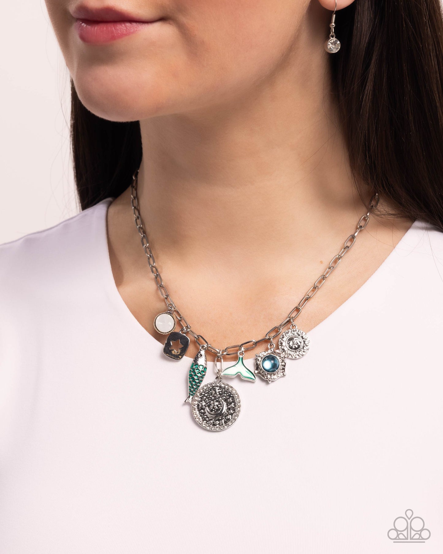 Mismatched Mystery - Green - Paparazzi Necklace Image