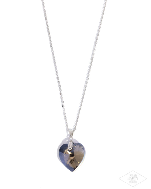 Love Hurts - Paparazzi Necklace Image