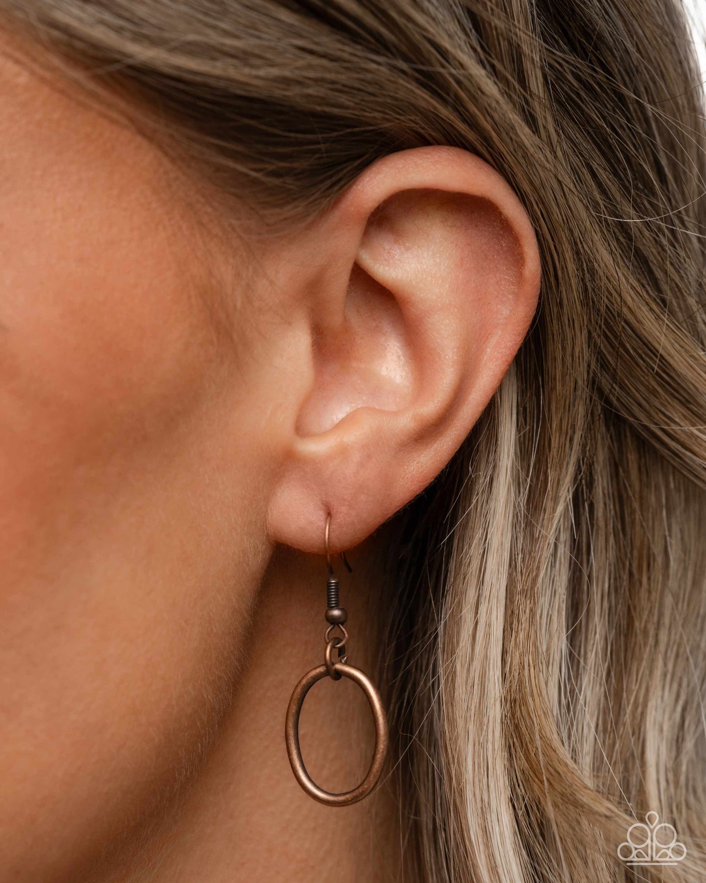 Fluttering Form - Complete Look - Copper - Paparazzi Product Image