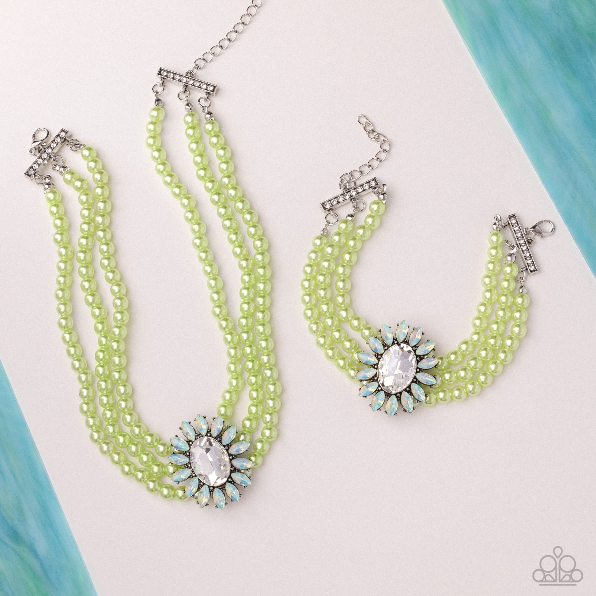 Conscious Chic - Complete Look - Green - Paparazzi Product Image