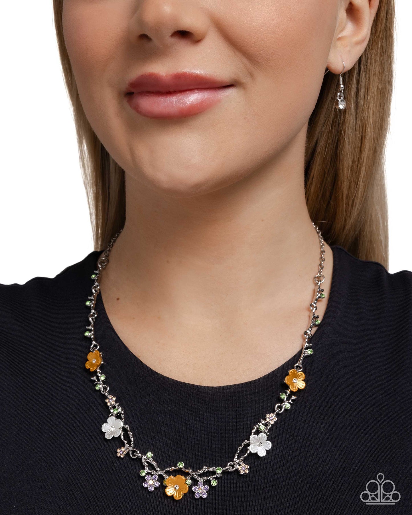 Floral Free Time - Paparazzi Necklace Image