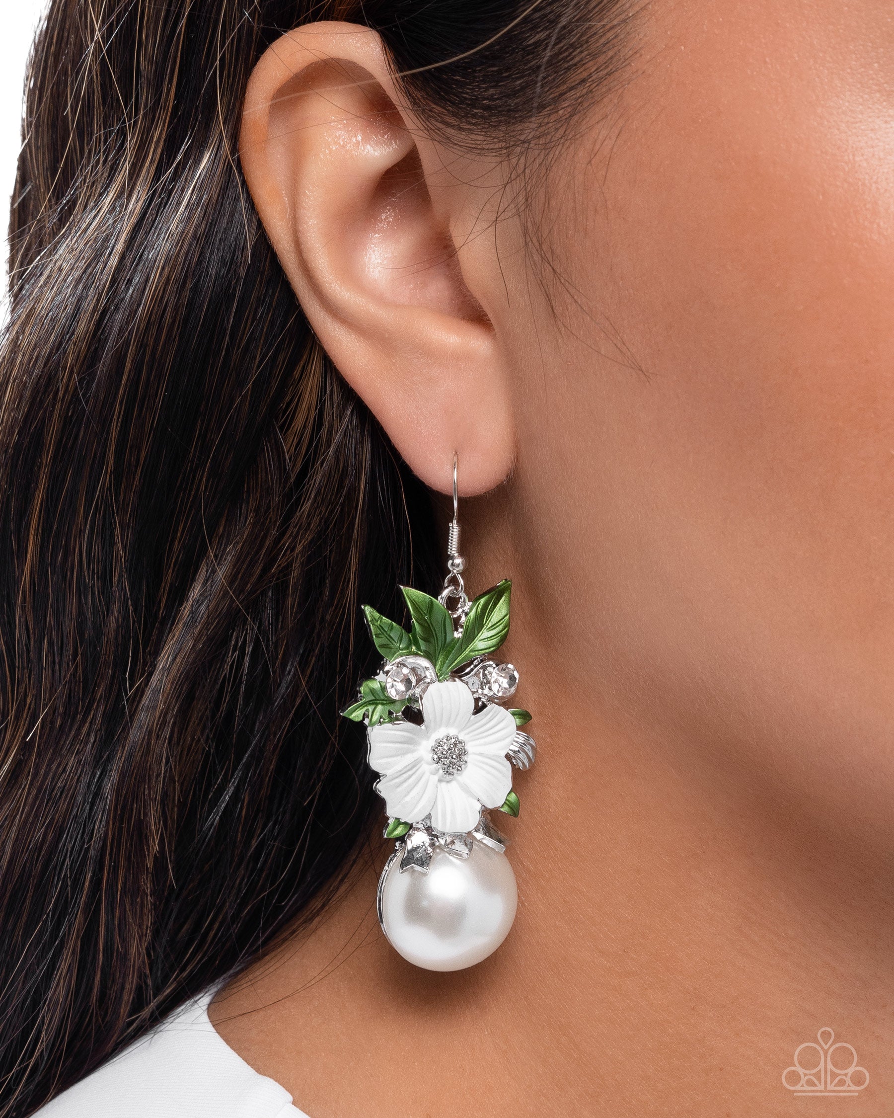 Bouquet Beholder - White - Paparazzi Earring Image