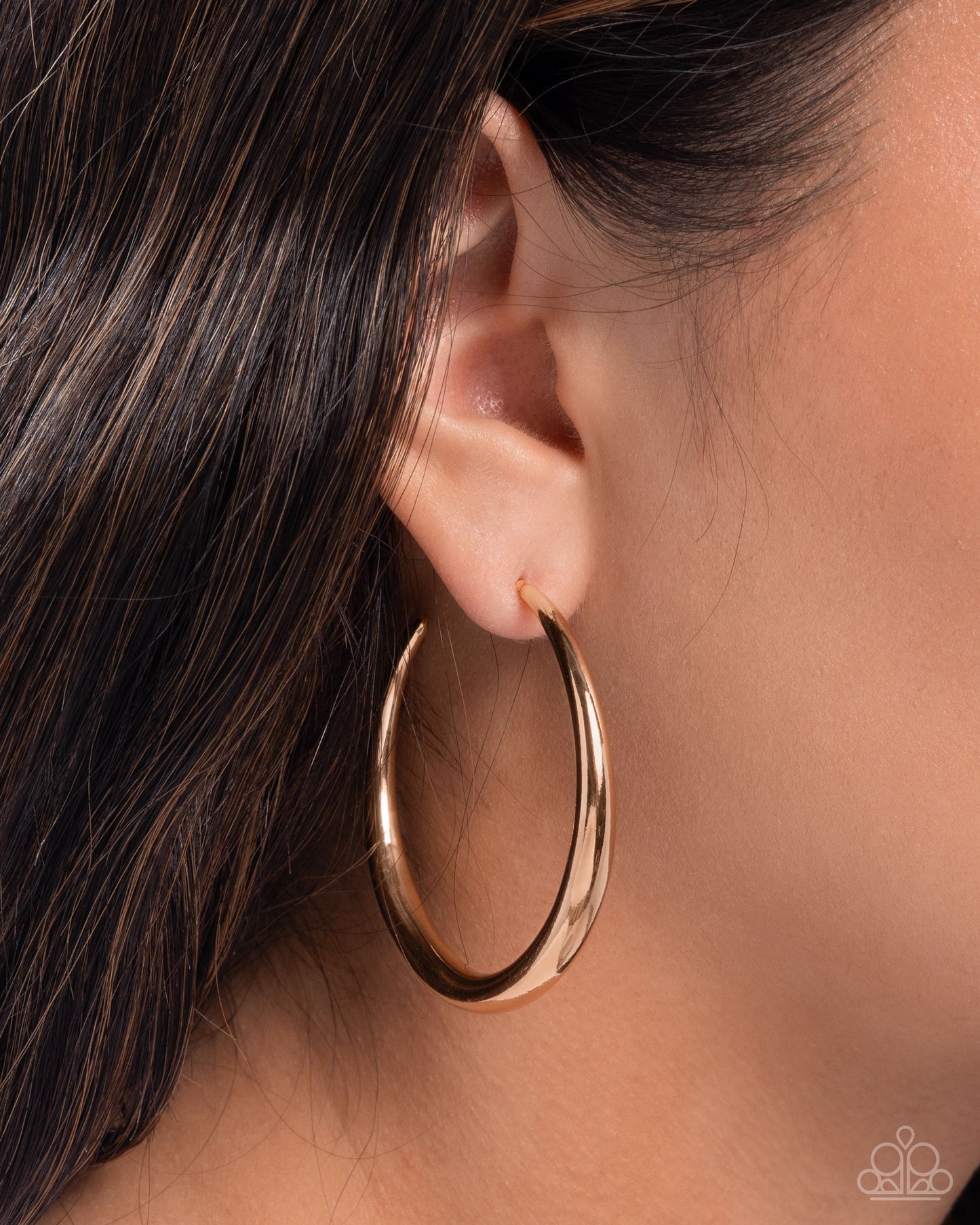 Sleek Selvage - Gold - Paparazzi Earring Image