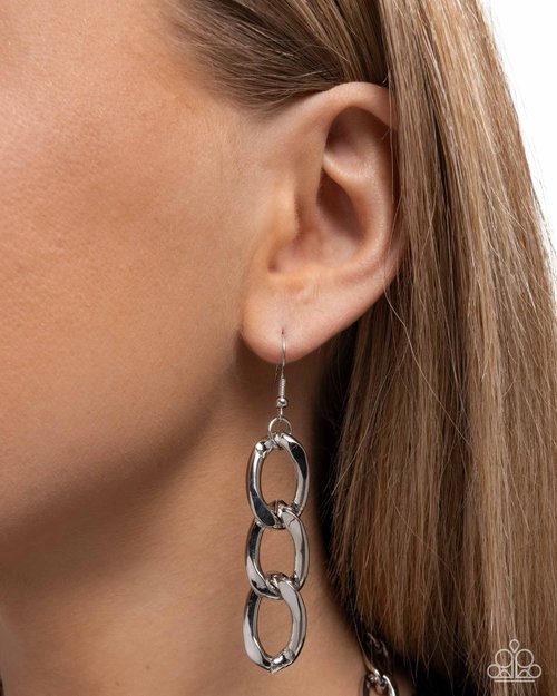 Peak of Pizzazz - Paparazzi Necklace Image