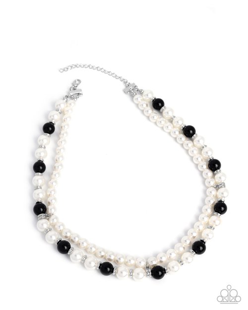 Pearl Pageantry - Paparazzi Necklace Image