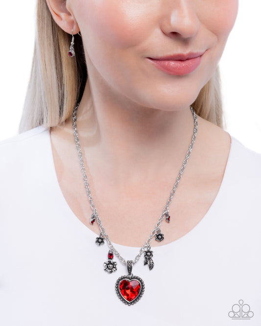 Heirloom Hearth - Paparazzi Necklace Image
