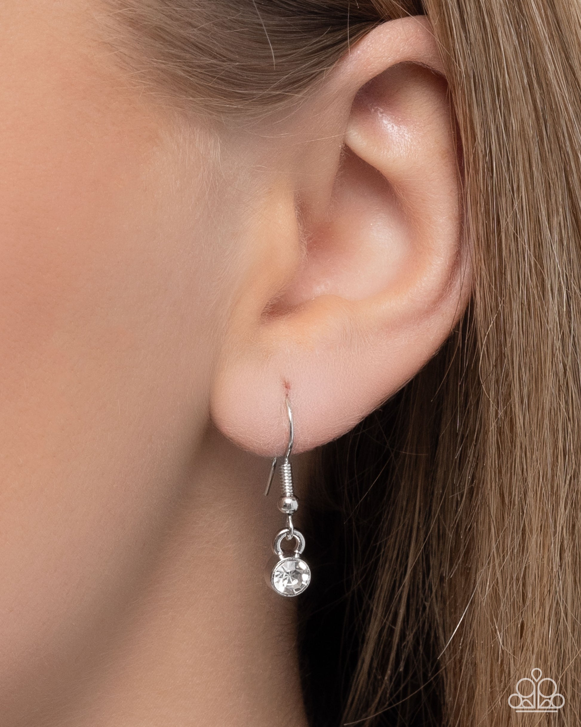 Marquise Maneuver - White - Paparazzi Necklace Image