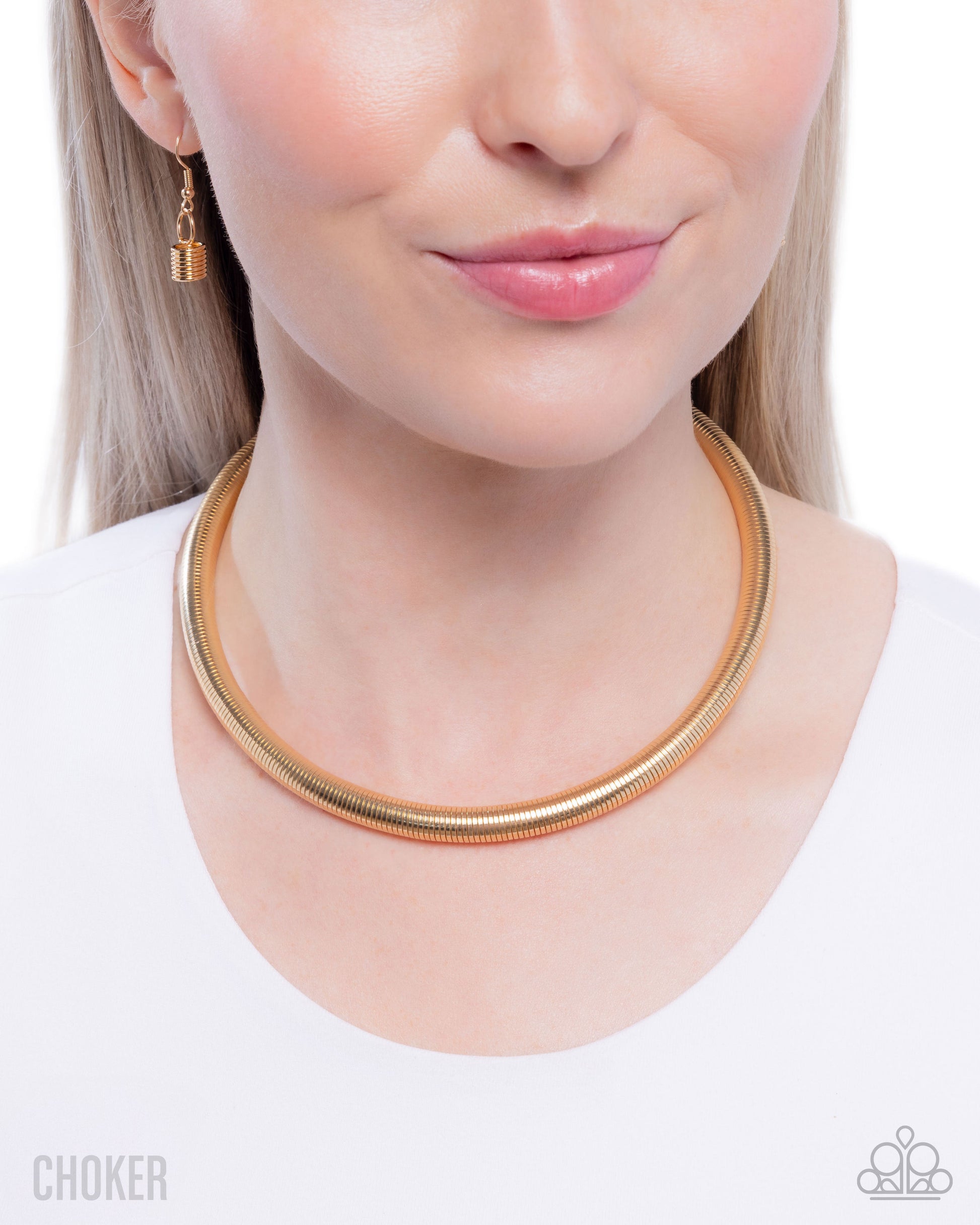 Elementary Elegance - Gold - Paparazzi Necklace Image