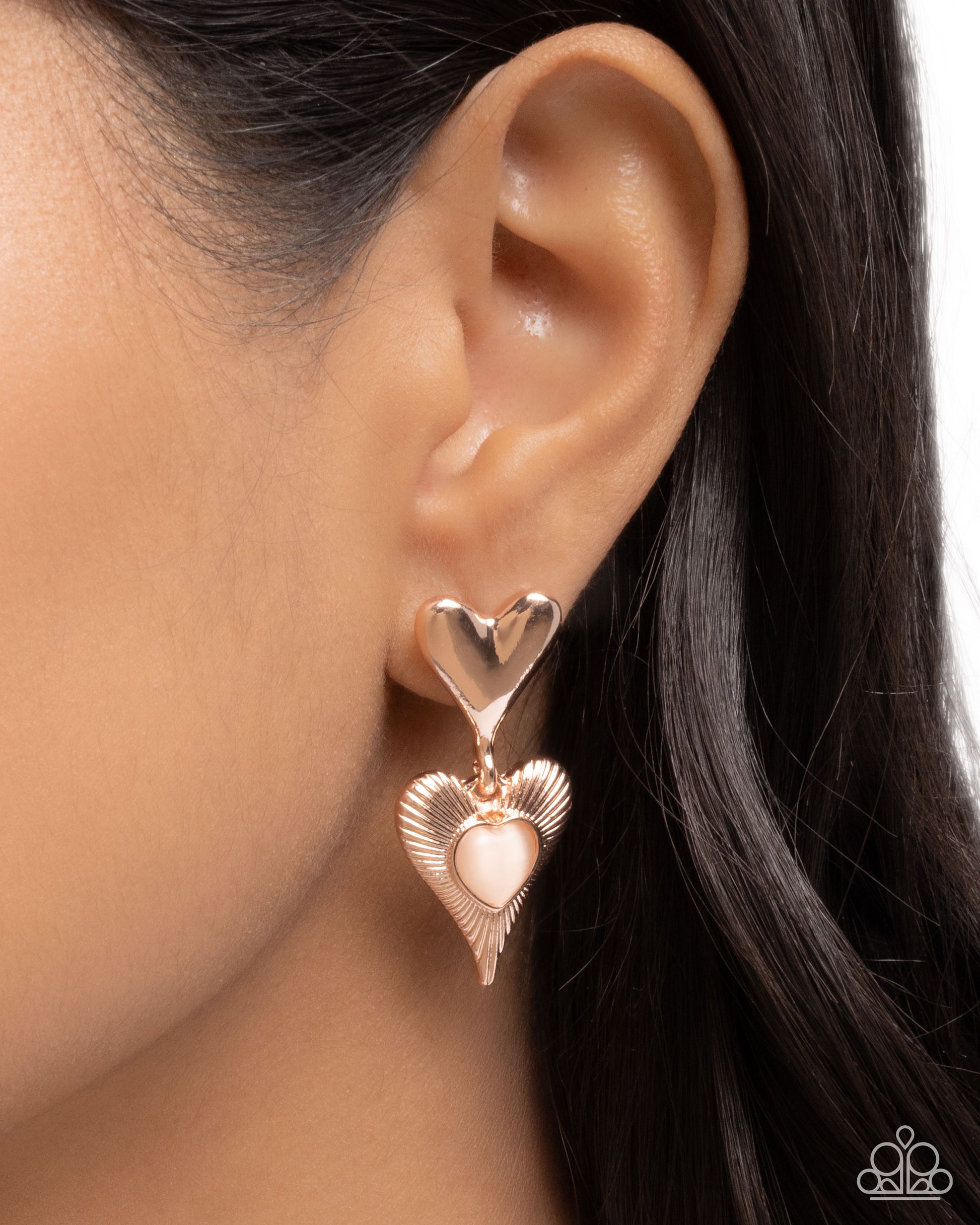 Heart Habitat - Gold - Paparazzi Earring Image