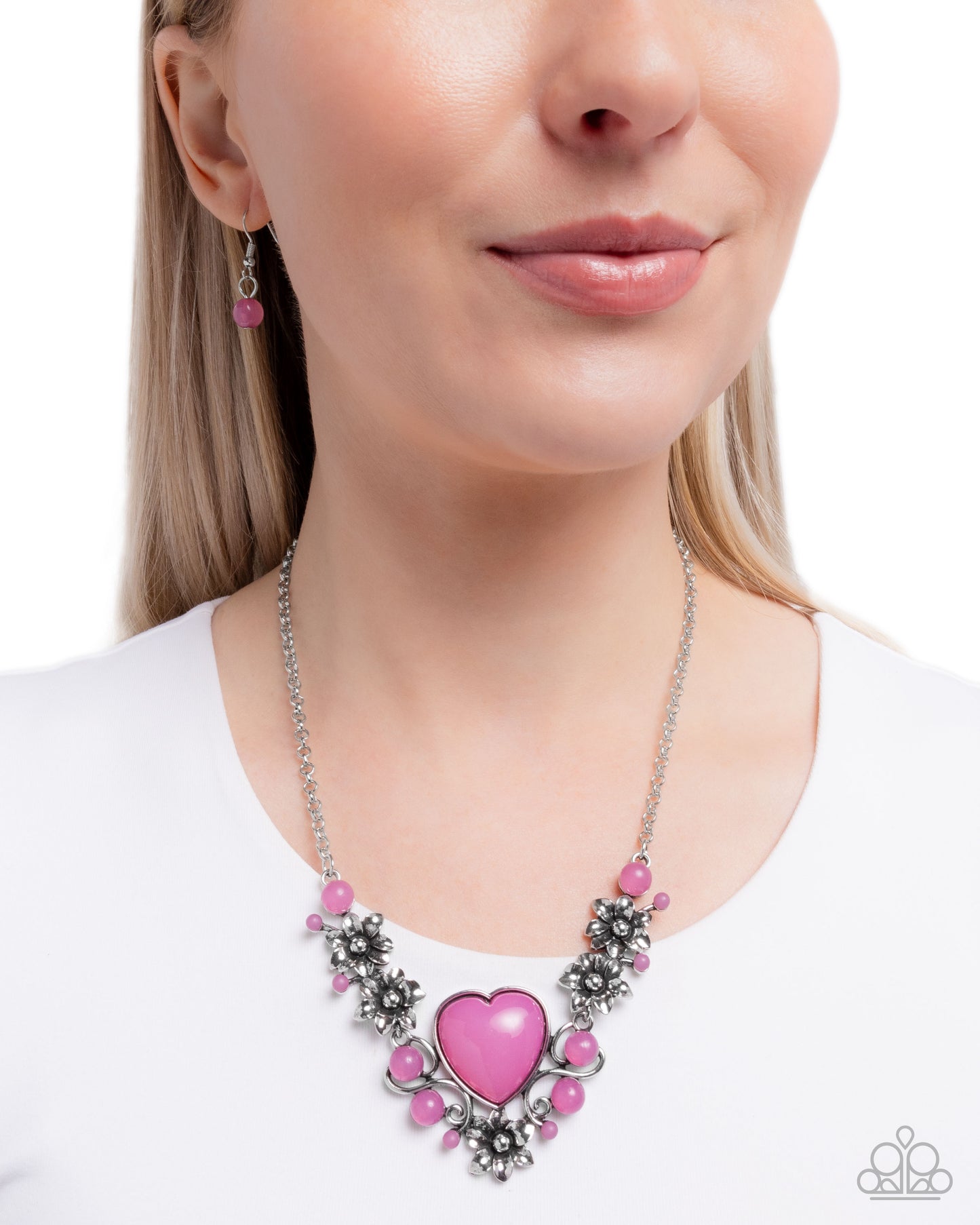 Vintage Volume - Paparazzi Necklace Image