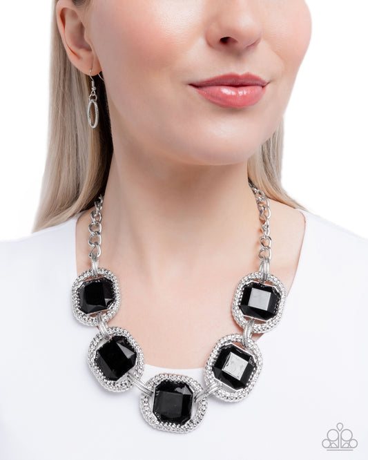 Framing Fanatic - Black - Paparazzi Necklace Image