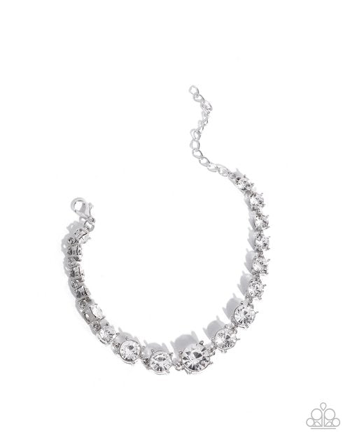 Sizable Shimmer - Paparazzi Bracelet Image