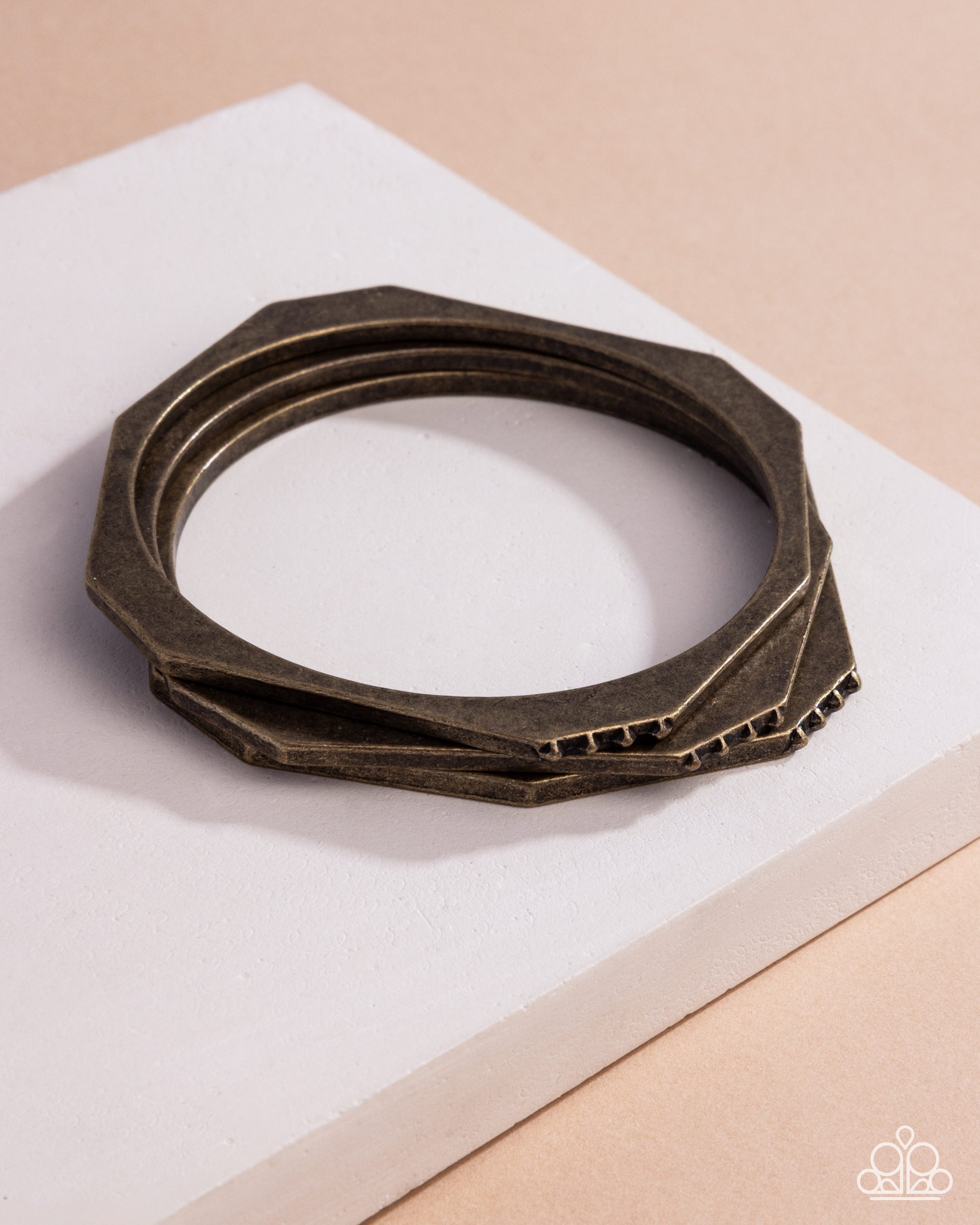 Bangle Bravado - Brass - Paparazzi Bracelet Image