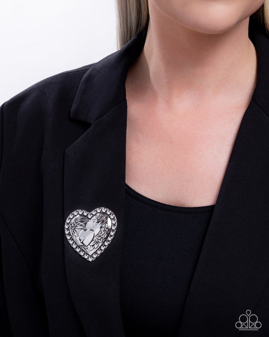 A Breath of Fresh Romance - Paparazzi Hair Accessories Image