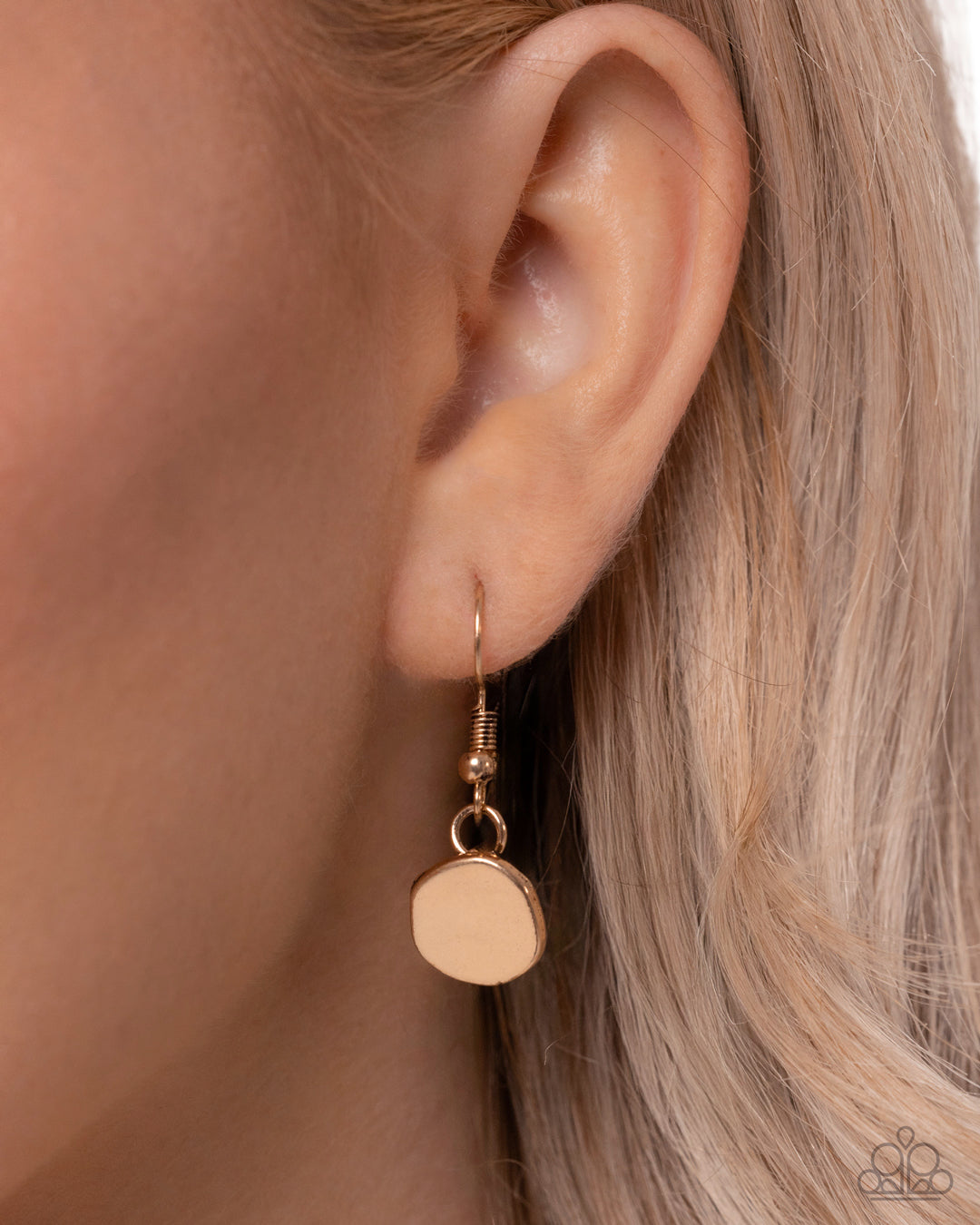 Abstract Assumption - Complete Look - Paparazzi Product Image