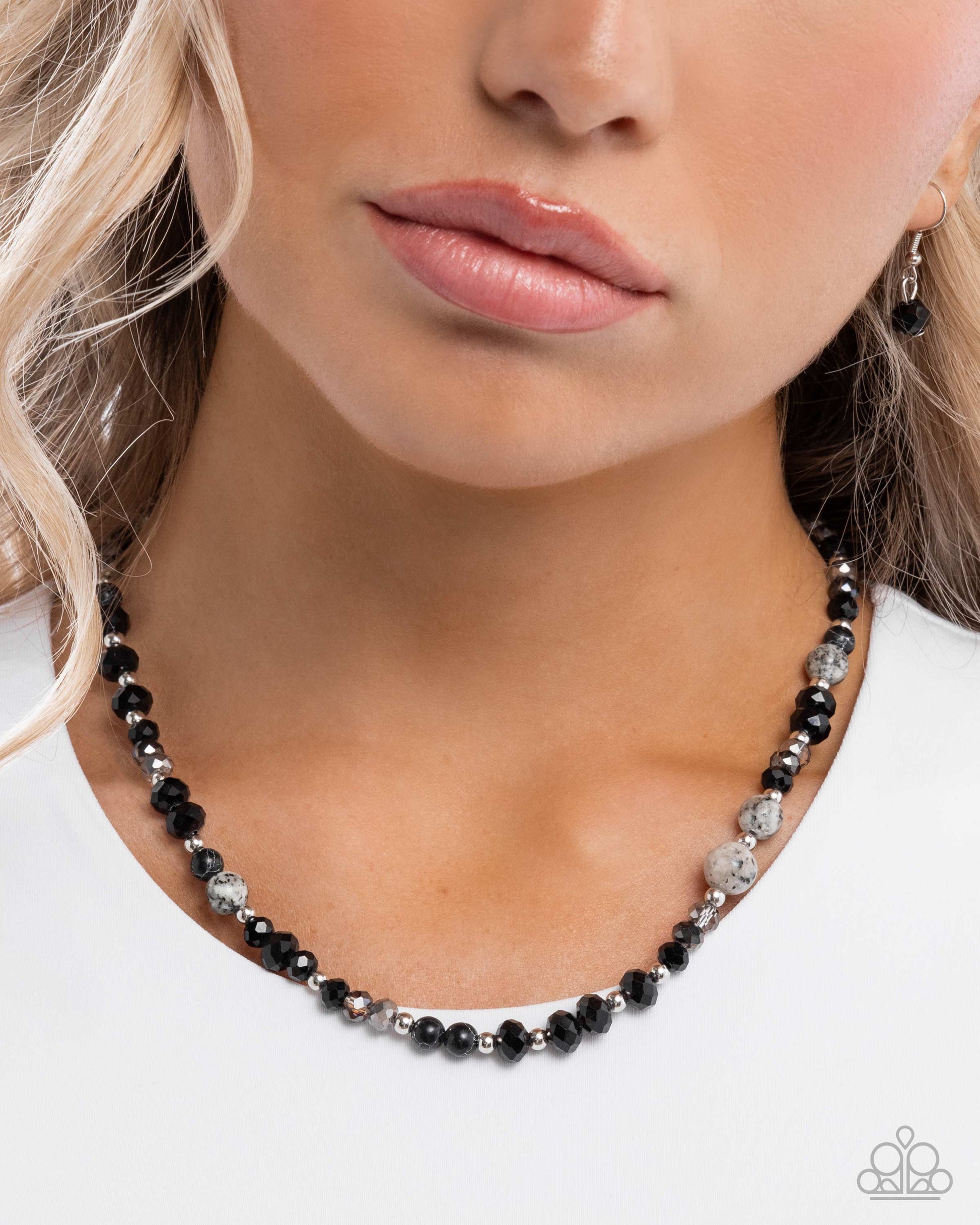 Playful Pattern - Paparazzi Necklace Image