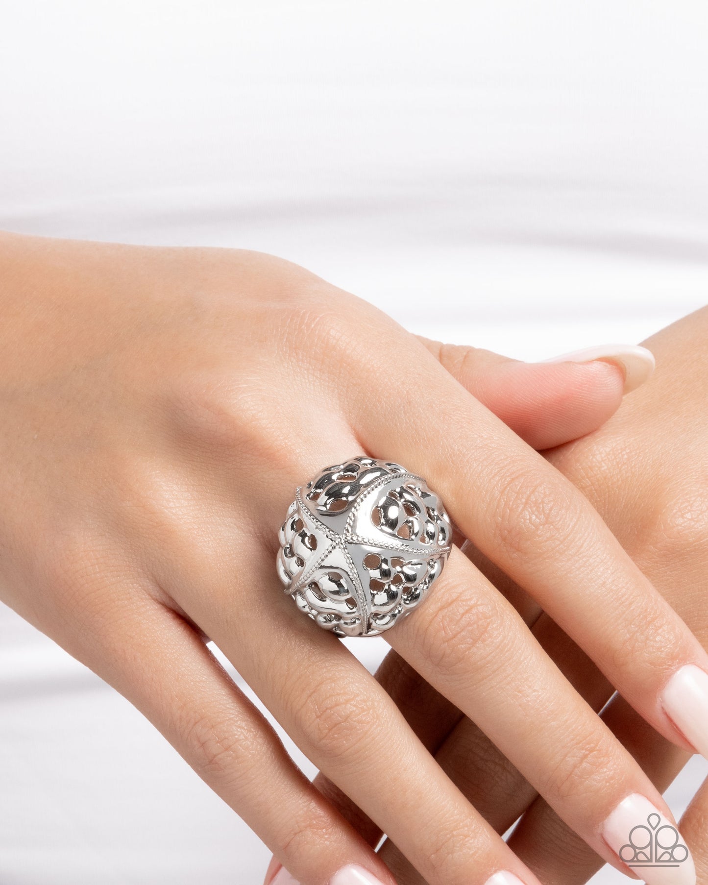 Starfish Statement - Silver - Paparazzi Ring Image