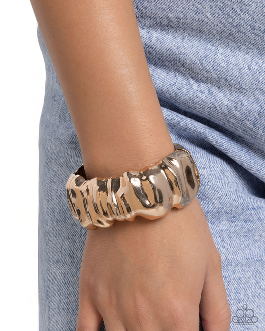 Warped Wheelhouse - Gold - Paparazzi Bracelet Image