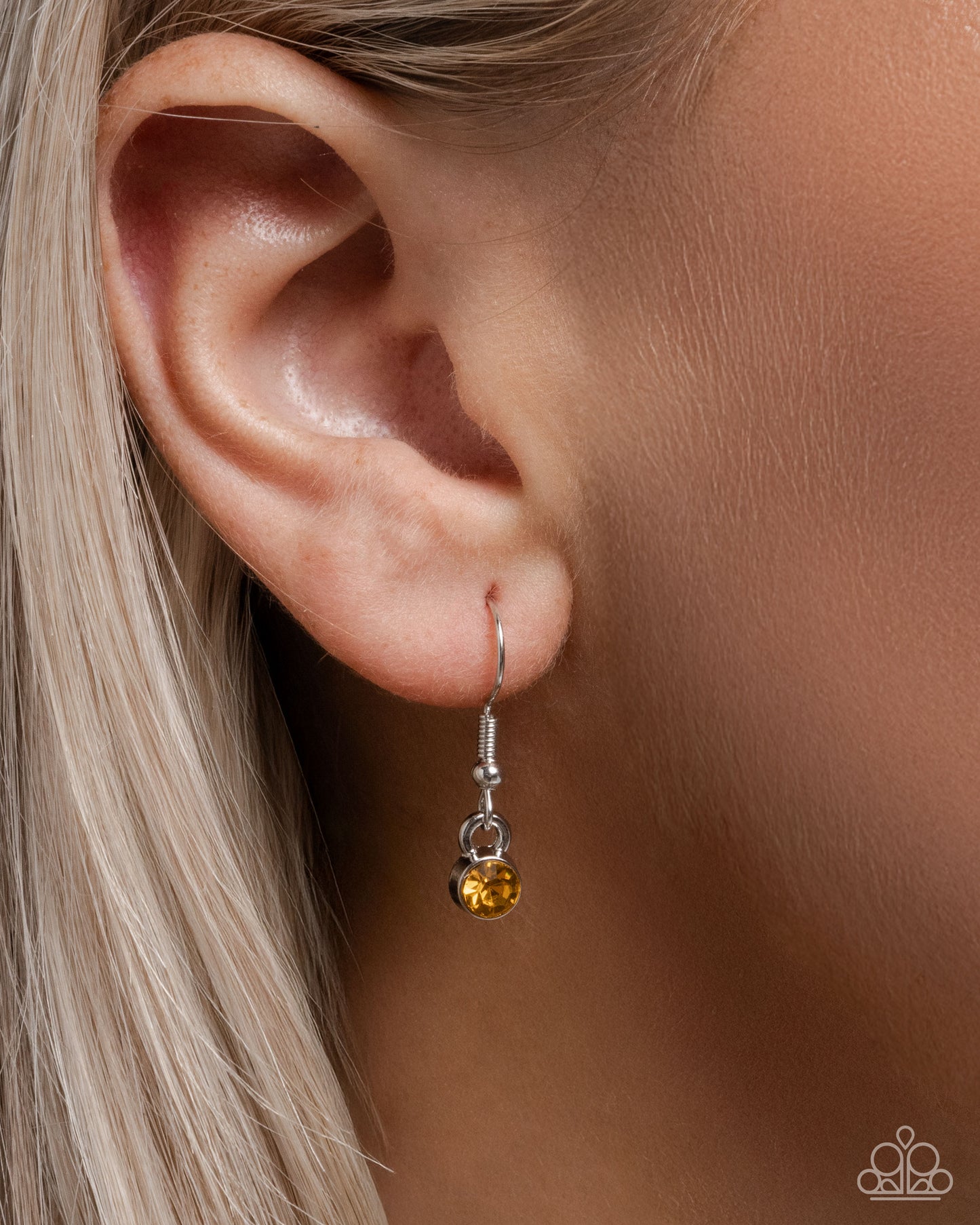 Gliding Glam - Yellow - Paparazzi Necklace Image